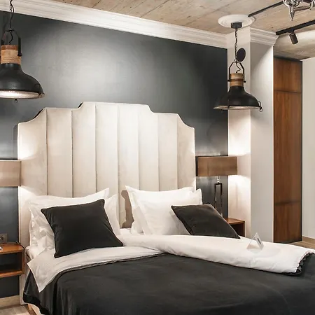 Barber Apartment